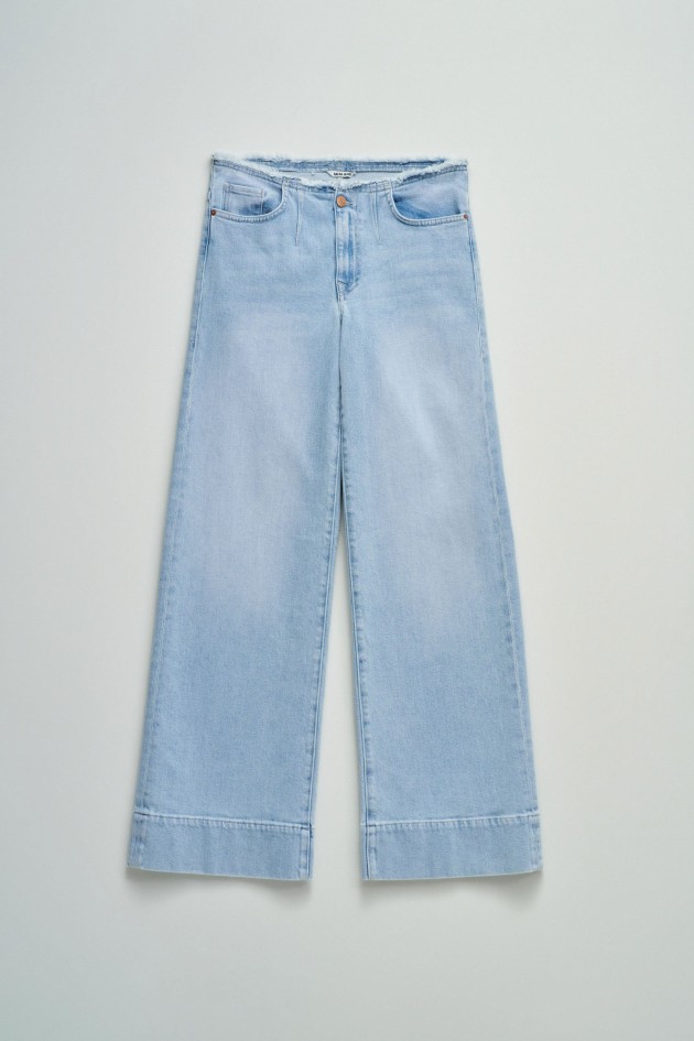 LOW RISE WIDE JEANS