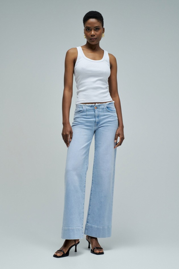 LOW RISE WIDE JEANS