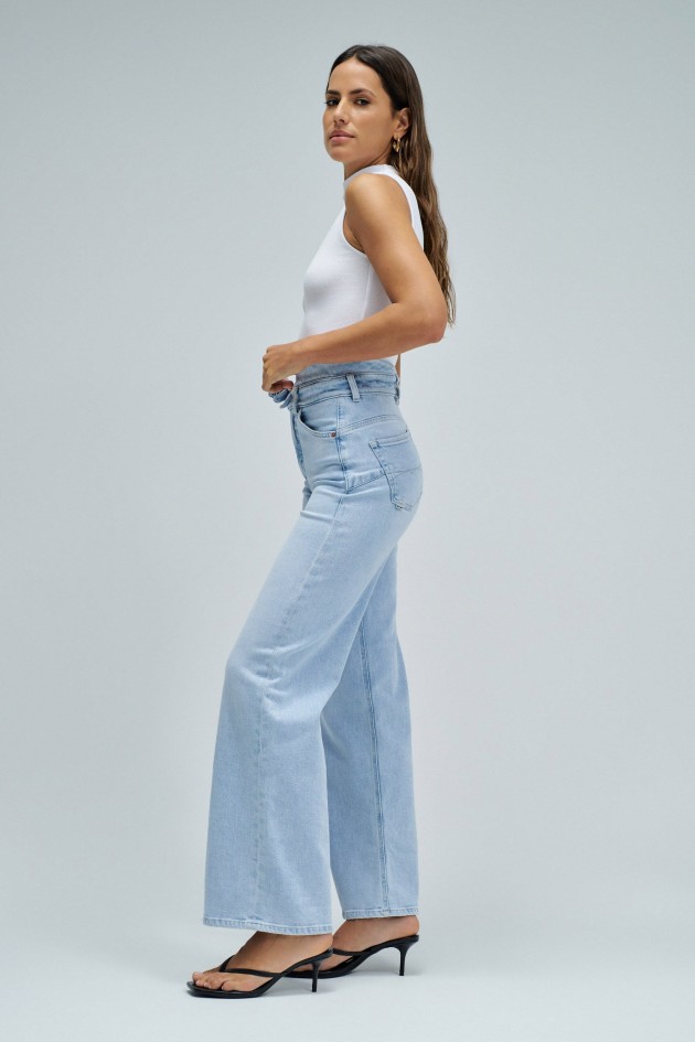 FAITH PUSH IN WIDE JEANS