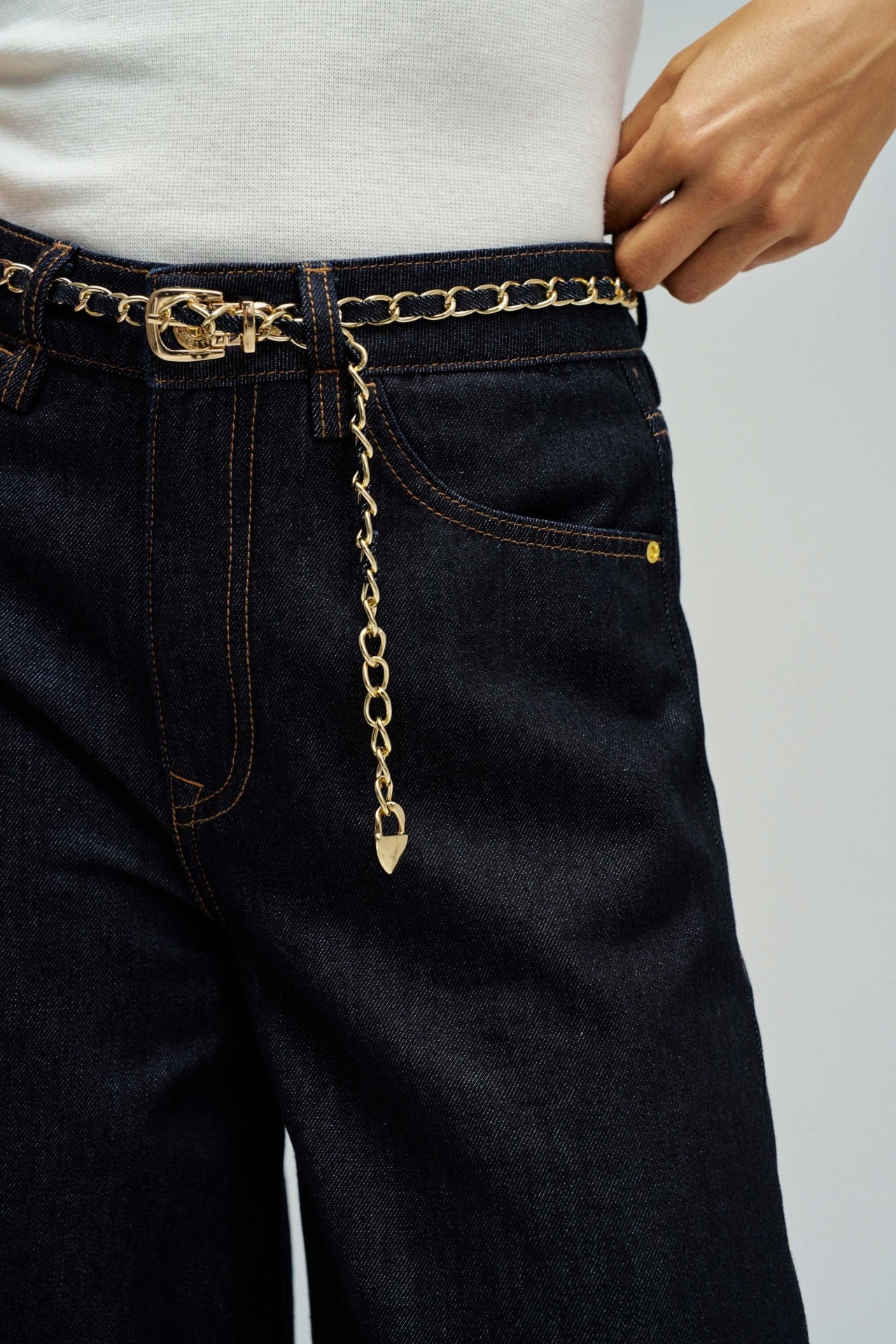 SUPER WIDE LEG JEANS