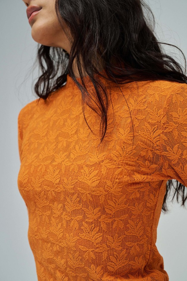 CAMISOLE EN DENTELLE