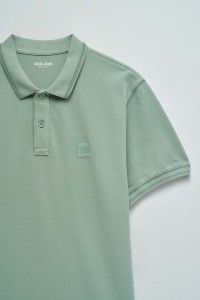 POLO CON BRANDING