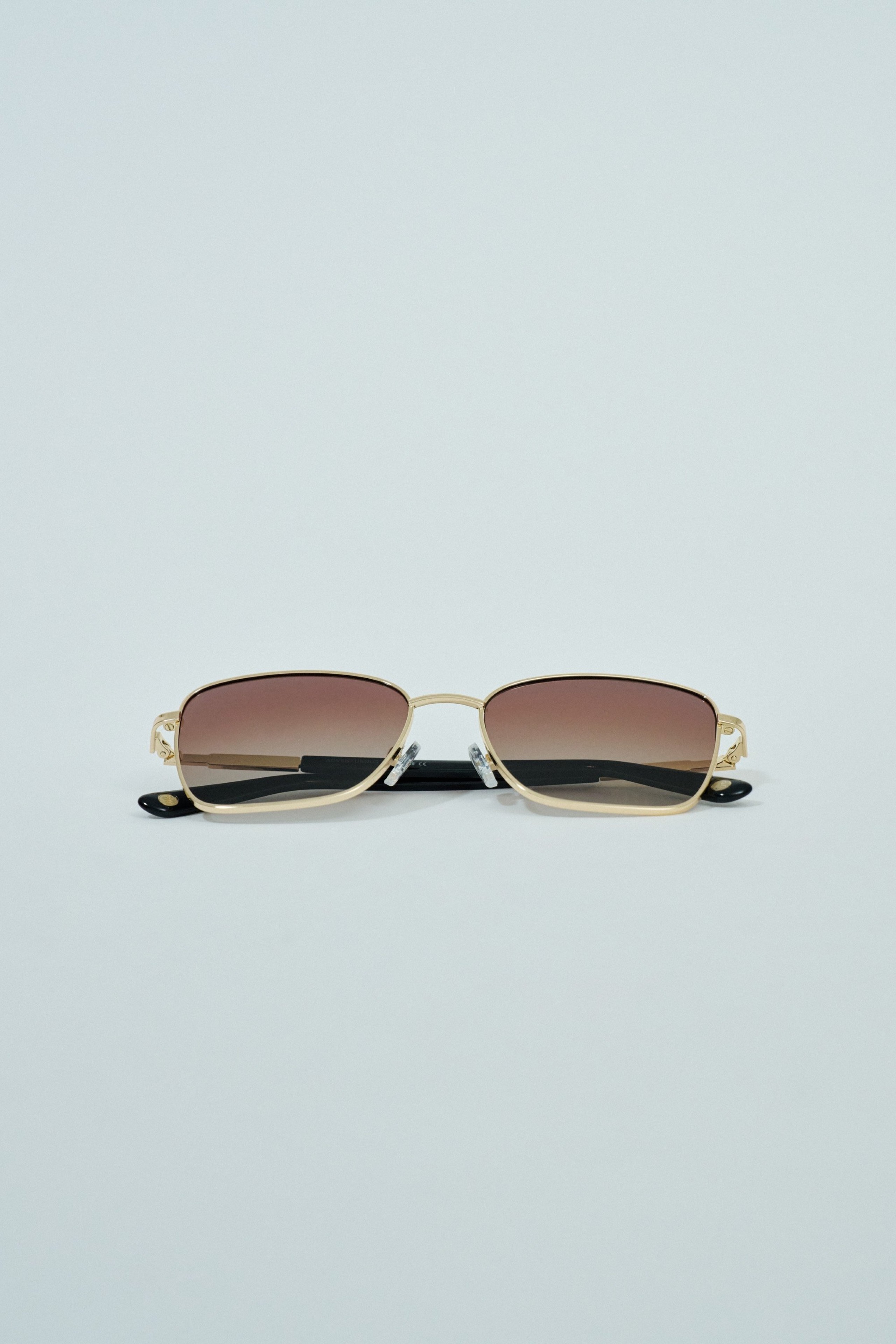 ADVENTUROUS SUNGLASSES