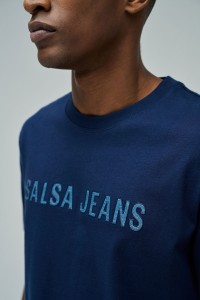 T-SHIRT WITH BRANDING