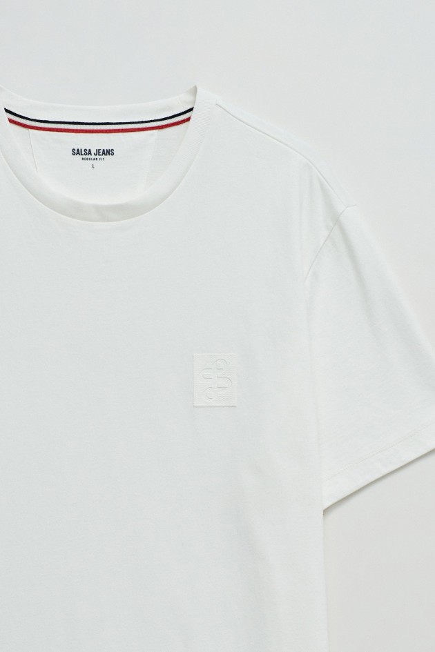 T-SHIRT COM BRANDING