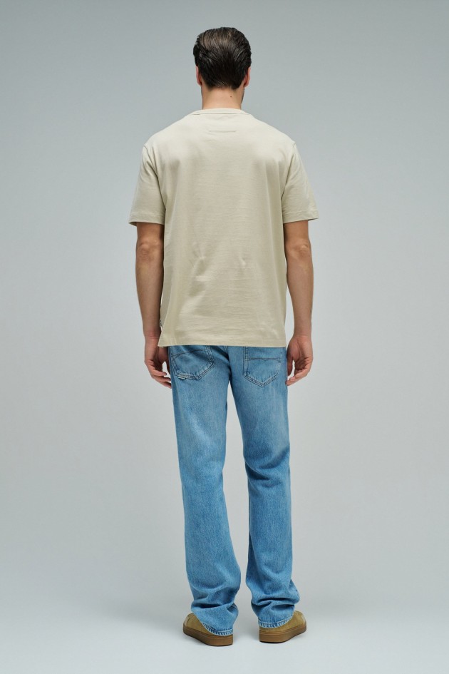T-SHIRT AVEC BRANDING