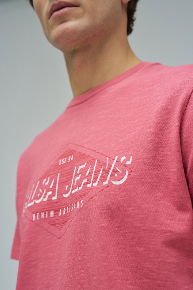 T-SHIRT COM BRANDING
