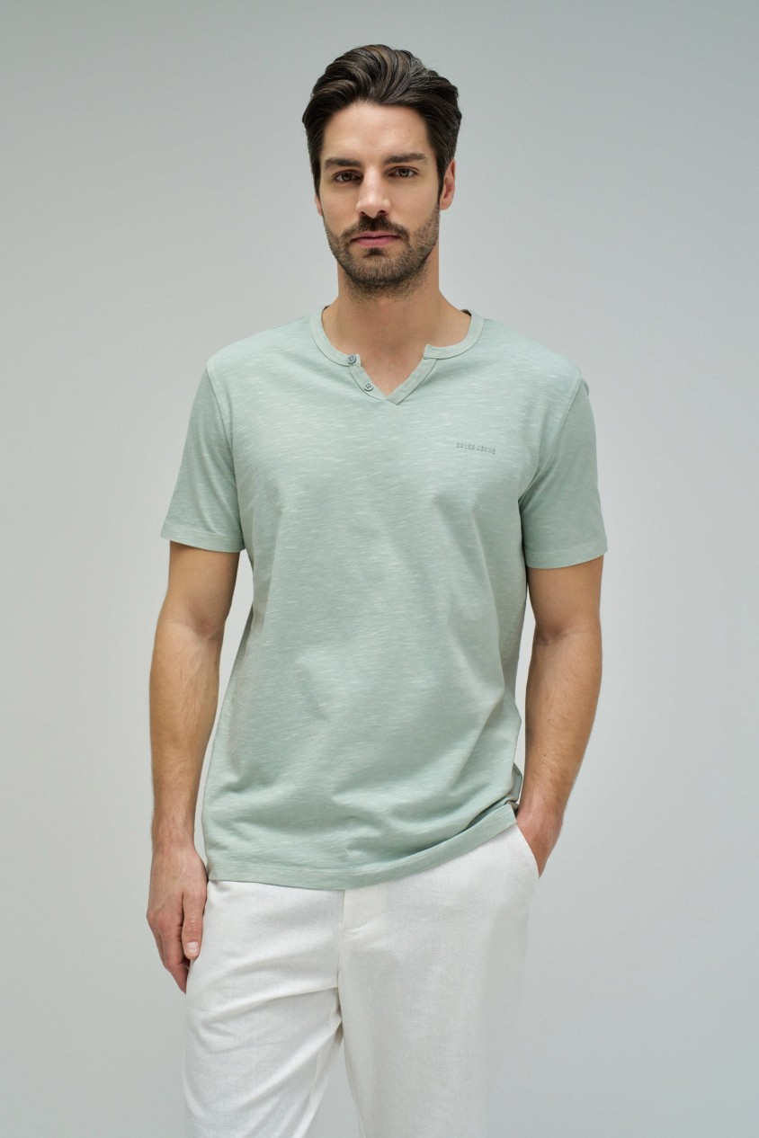 T-SHIRT AVEC BRANDING