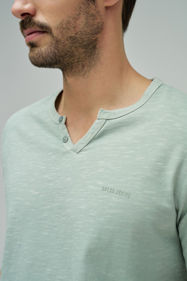 T-SHIRT CON BRANDING
