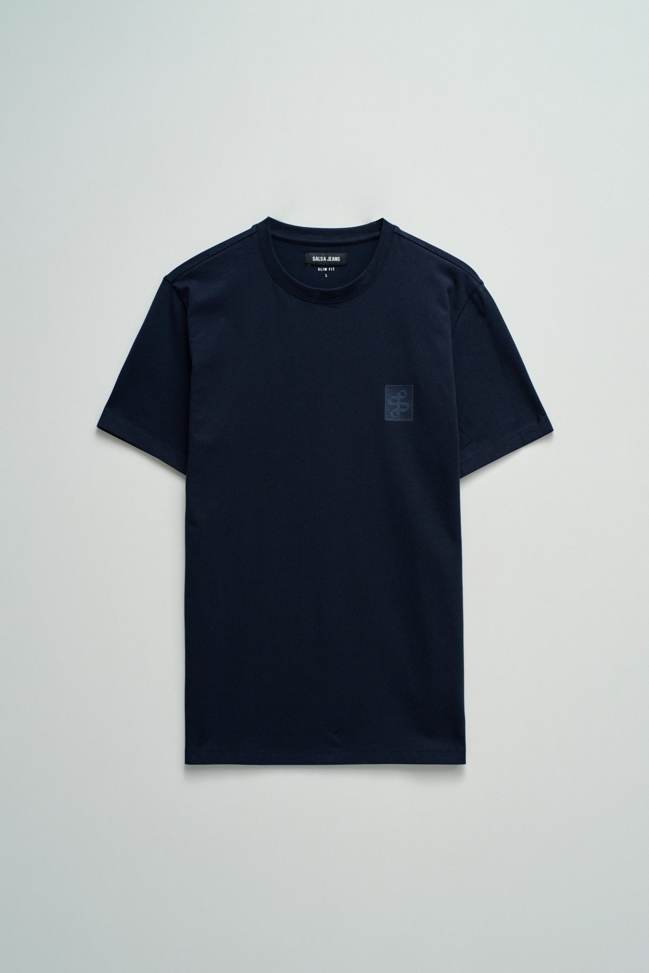T-SHIRT WITH BRANDING