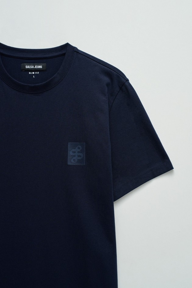 T-SHIRT AVEC BRANDING