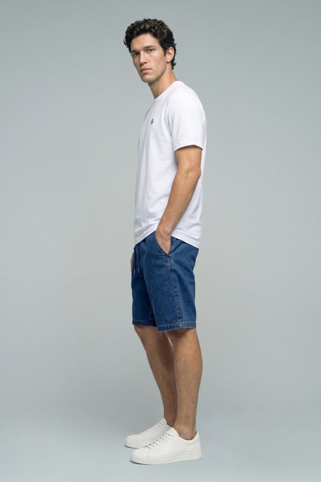 T-SHIRT AVEC BRANDING