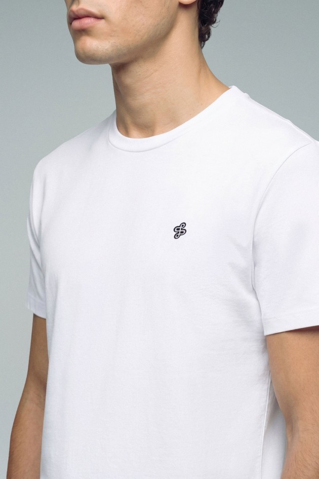 T-SHIRT AVEC BRANDING