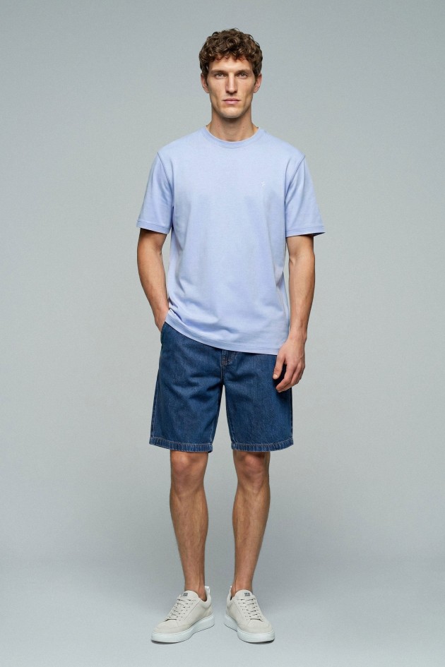 T-SHIRT AVEC BRANDING