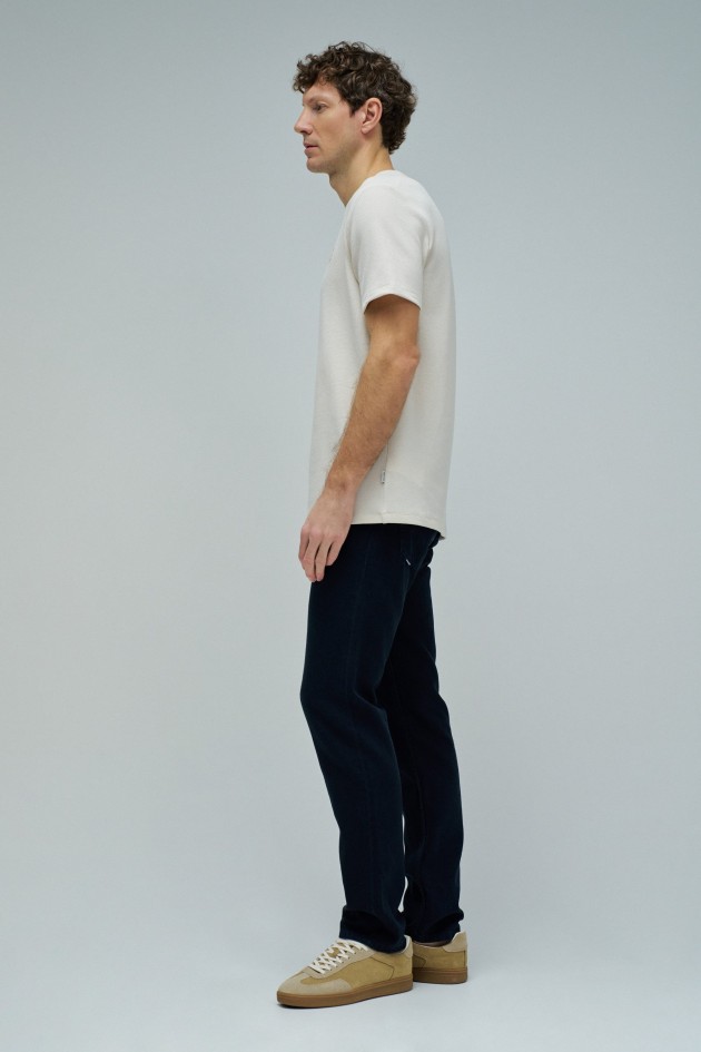 T-SHIRT MET TEXTUUR