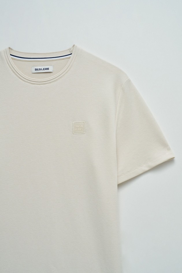 T-SHIRT MET TEXTUUR