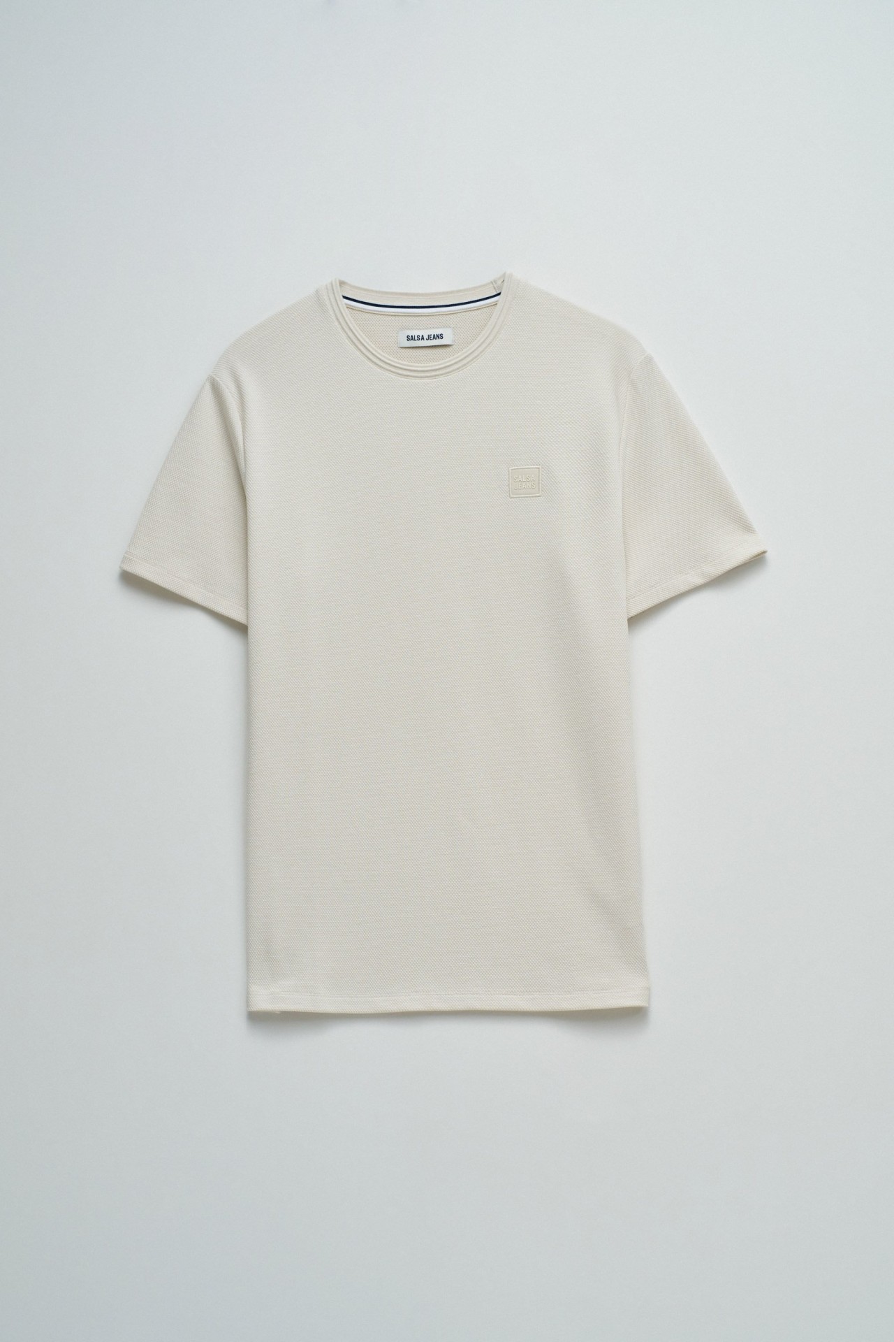 T-SHIRT MIT TEXTUR