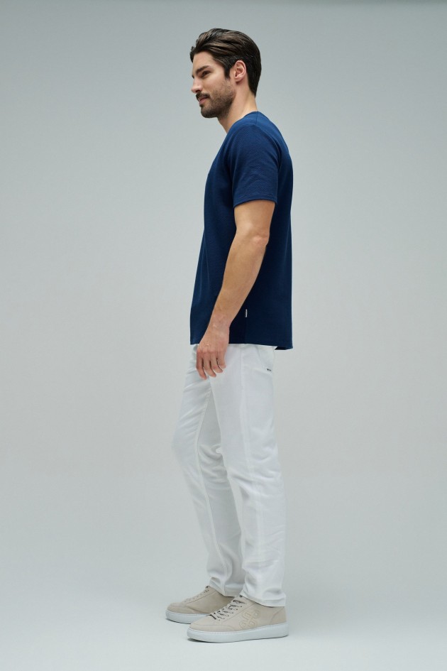 T-SHIRT MET TEXTUUR