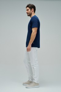 T-SHIRT MIT TEXTUR