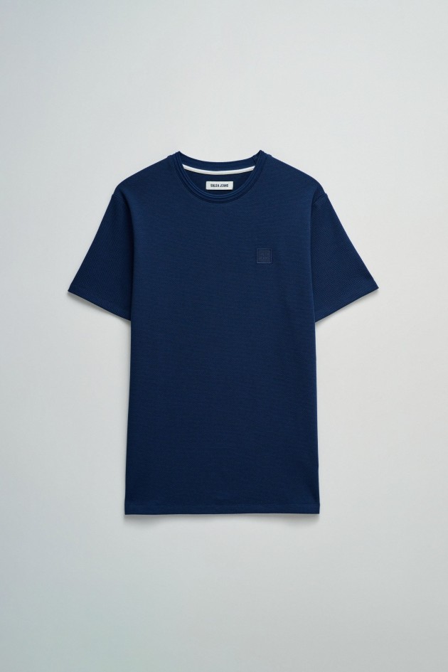 T-SHIRT MET TEXTUUR