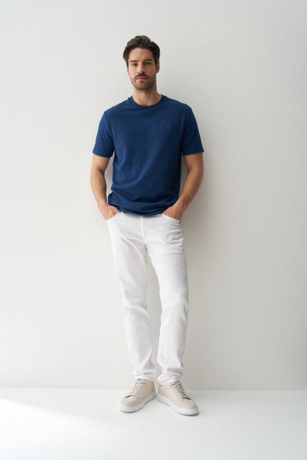 T-SHIRT MET TEXTUUR