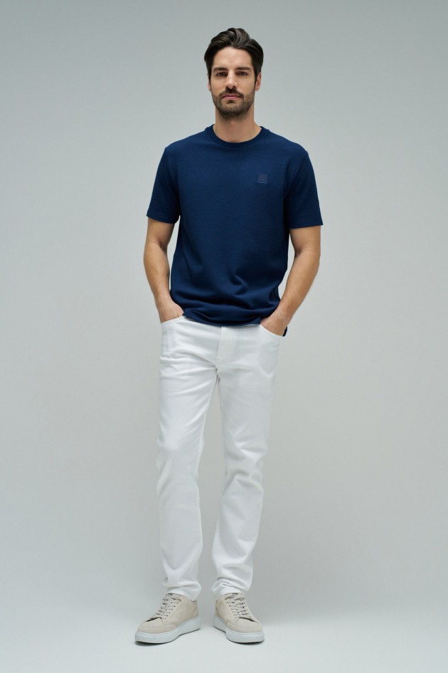 T-SHIRT MET TEXTUUR