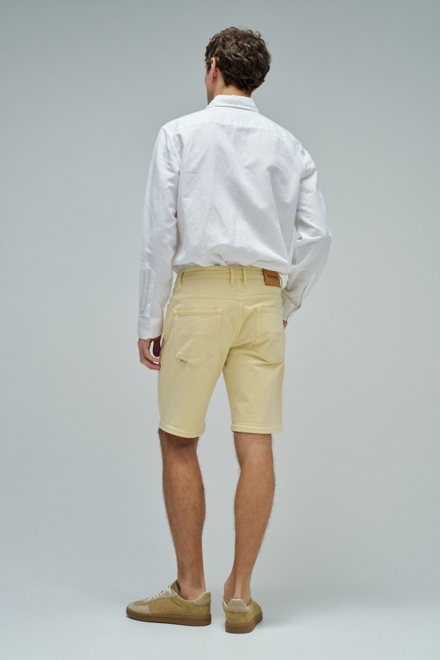 COLOURED DENIM S-ACTIV SHORTS