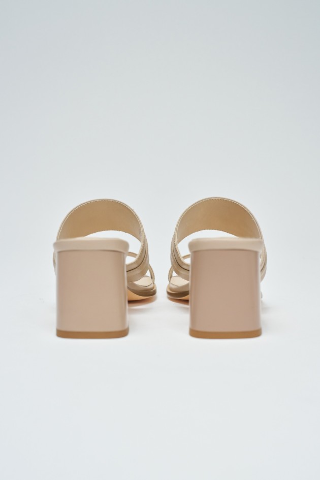 SANDALIAS DE CUERO