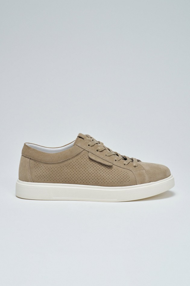 SNEAKERS IN SUEDE