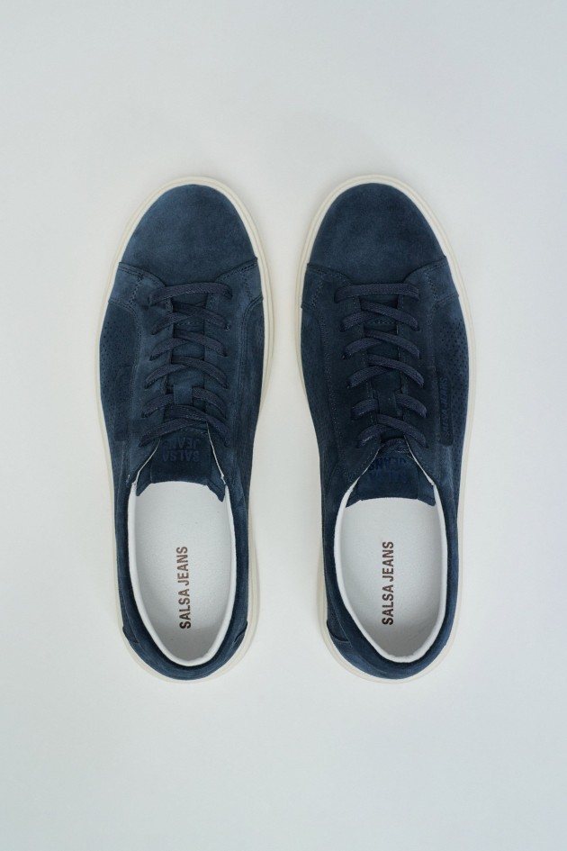 SNEAKERS IN SUEDE