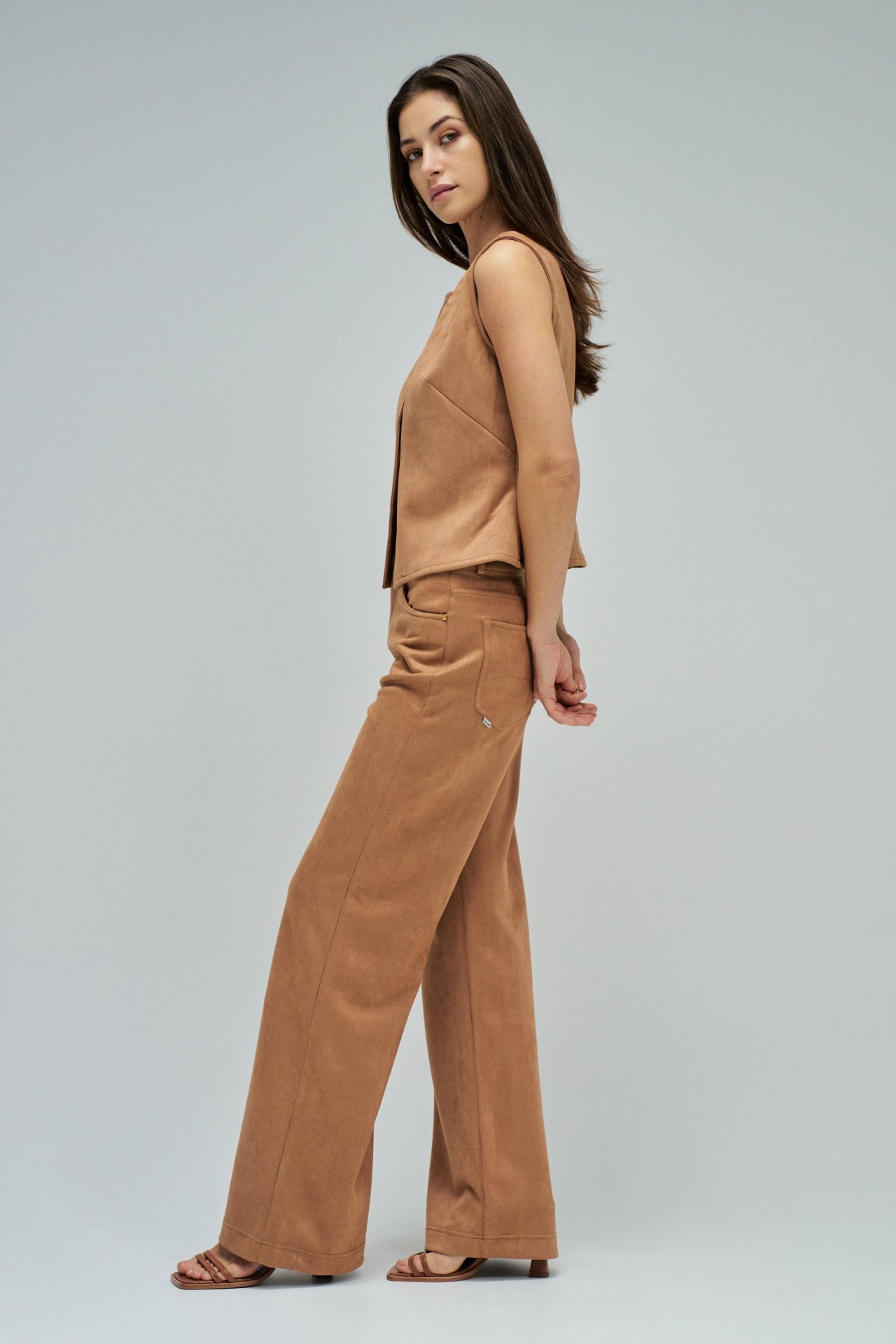 SUEDE EFFECT VEST