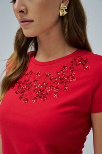 T-SHIRT WITH EMBROIDERY