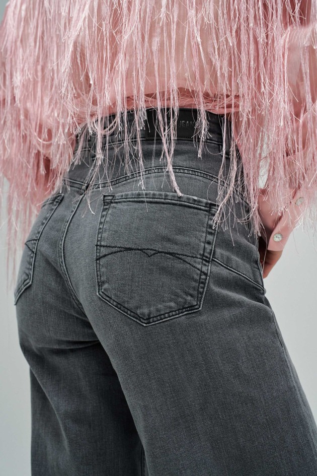 FAITH PUSH IN WIDE JEANS