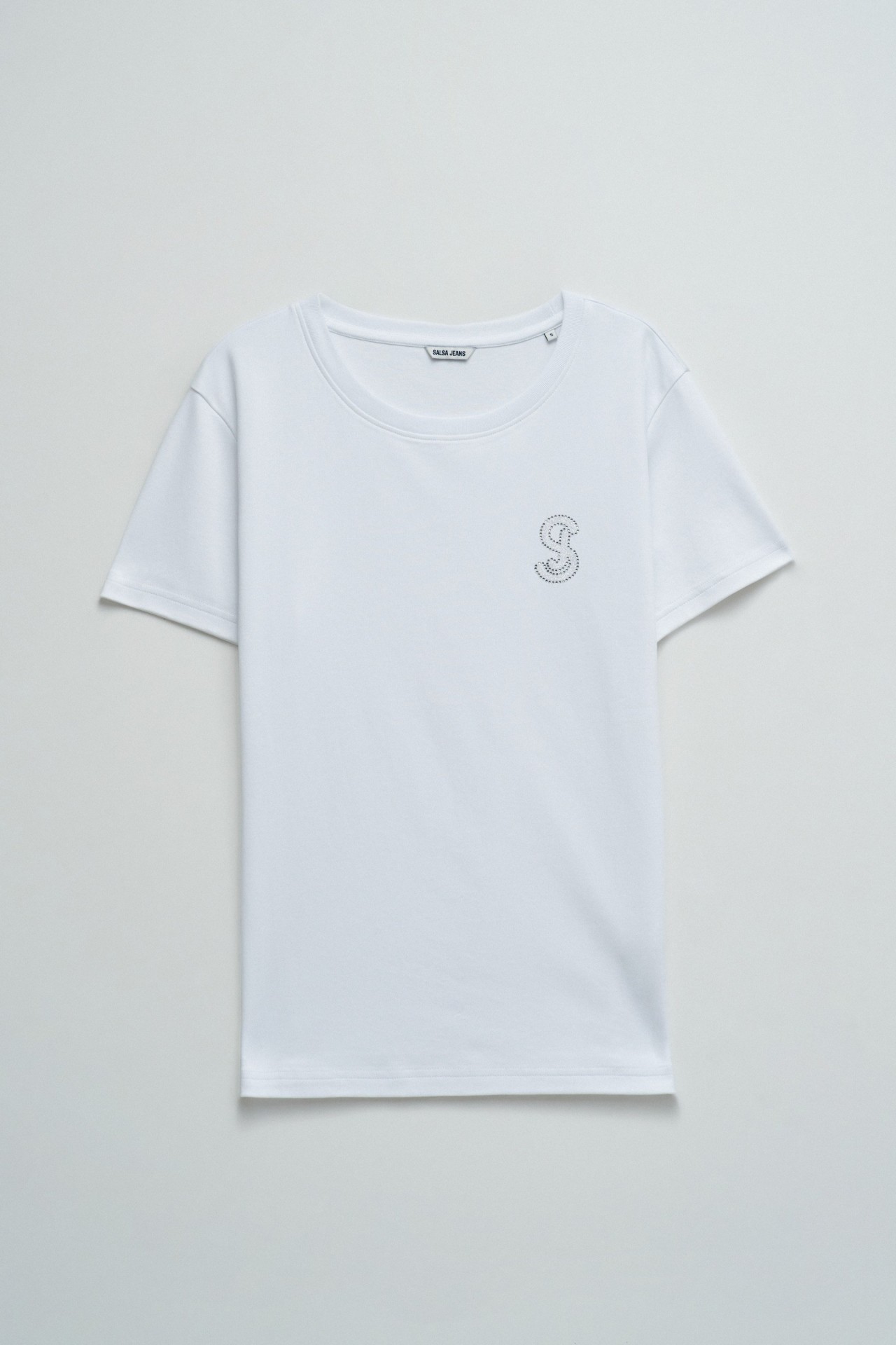 T-SHIRT WITH BRANDING