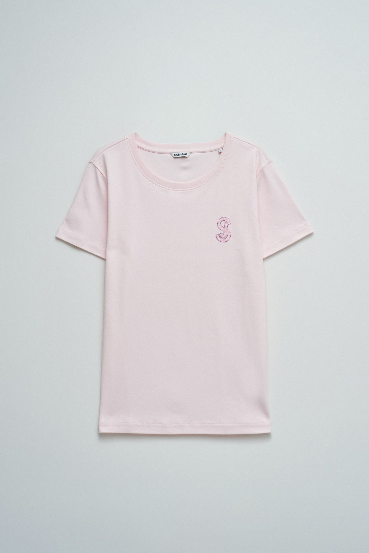 T-SHIRT WITH BRANDING