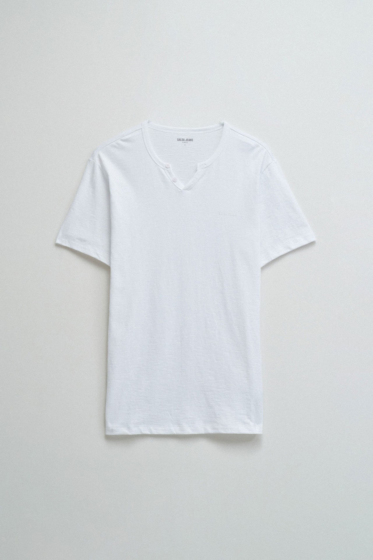 T-SHIRT CON BRANDING