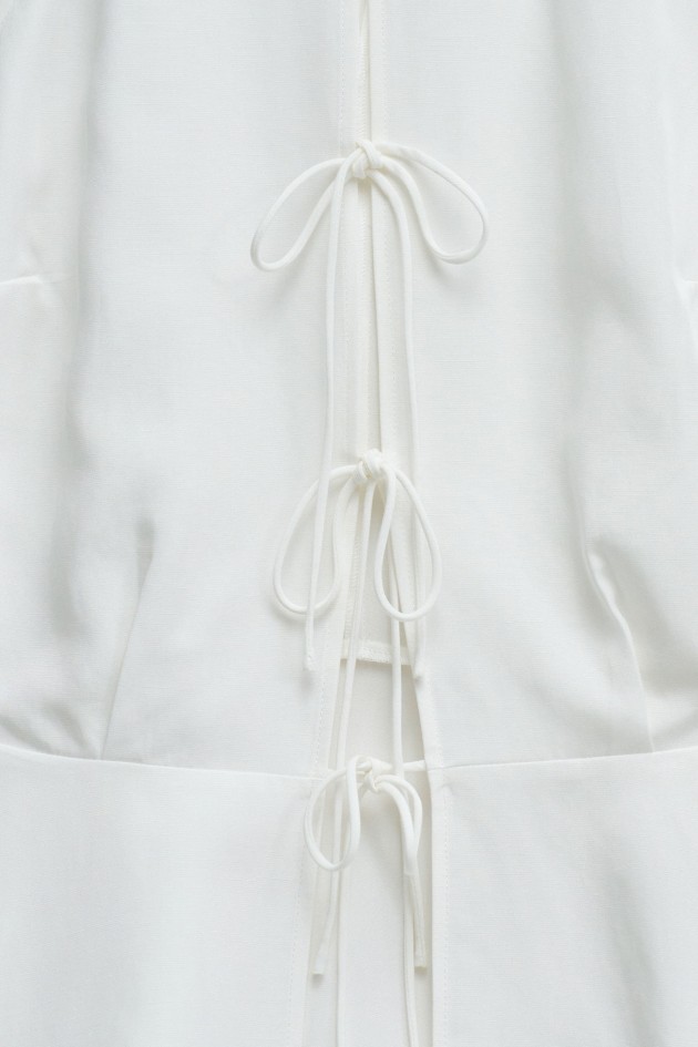 TOP IN LIGHTDENIM WITH FRONT OPENING