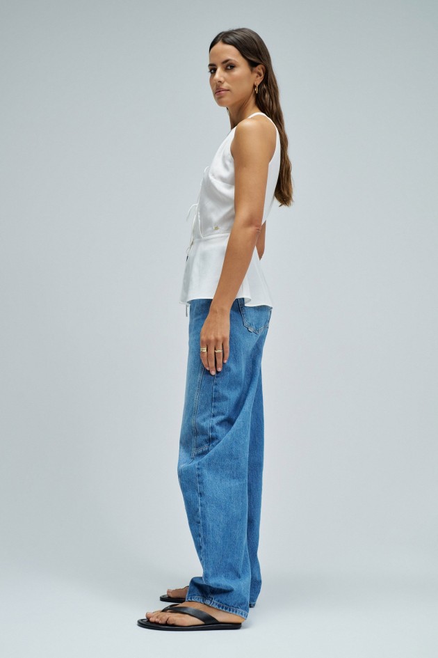 TOP IN LIGHTDENIM WITH FRONT OPENING