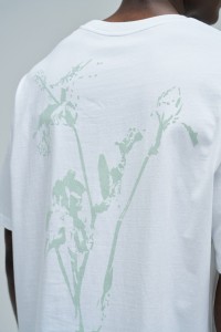 T-SHIRT MET DRUK EN BRANDING