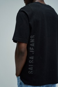 T-SHIRT MET BRANDING