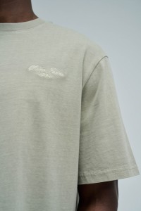T-SHIRT AVEC MARQUE