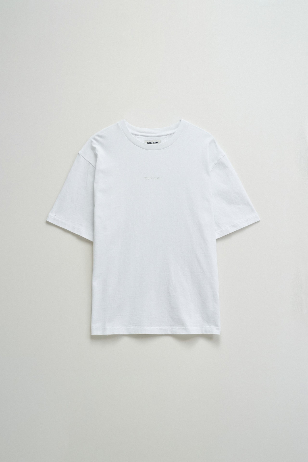 T-SHIRT WITH BRANDING