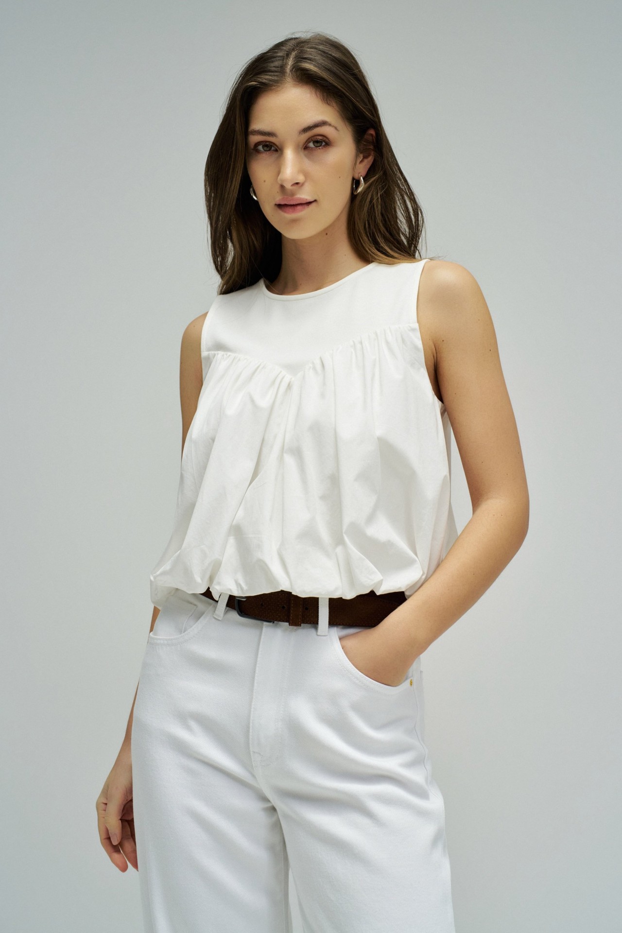 TOP WITH A BALOON EFFECT