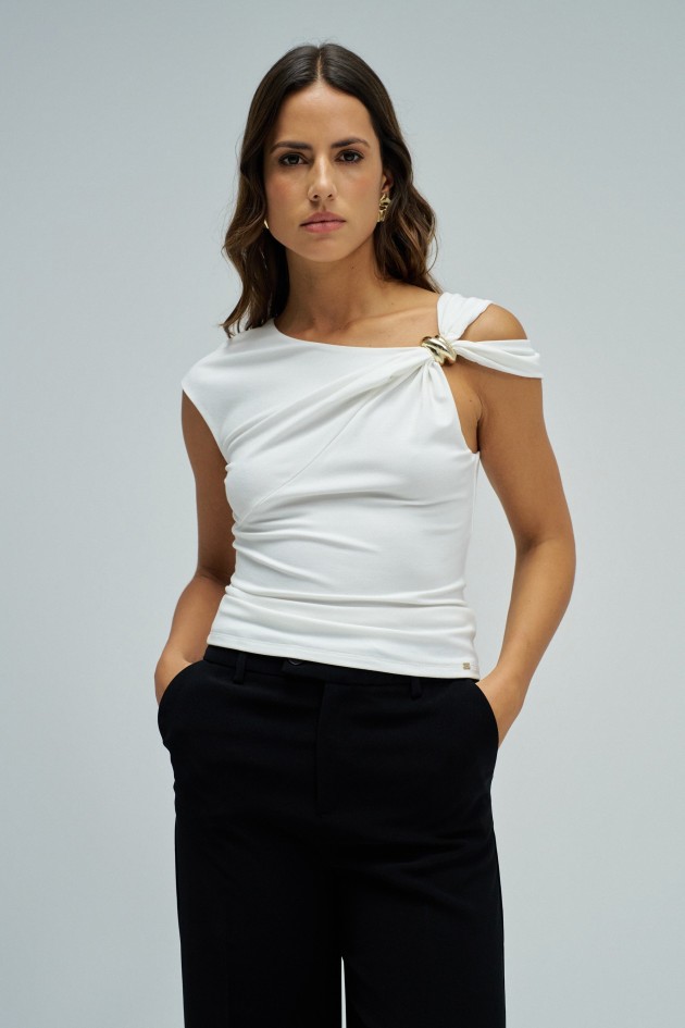 TOP MET ASYMMETRISCHE HALS