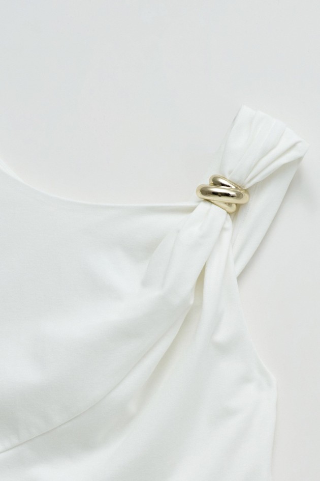 TOP MET ASYMMETRISCHE HALS