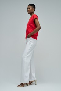 T-SHIRT AVEC BRODERIES