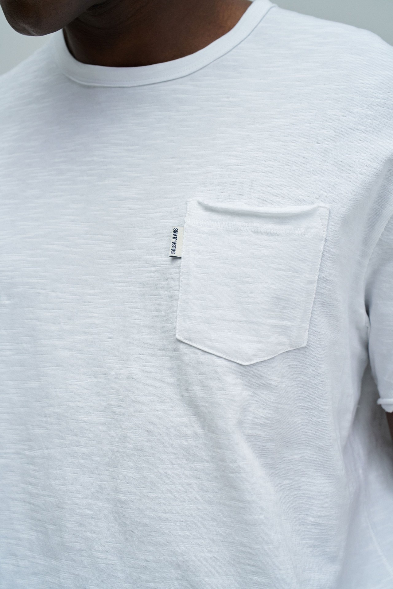 T-SHIRT WITH POCKET