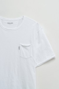 T-SHIRT WITH POCKET