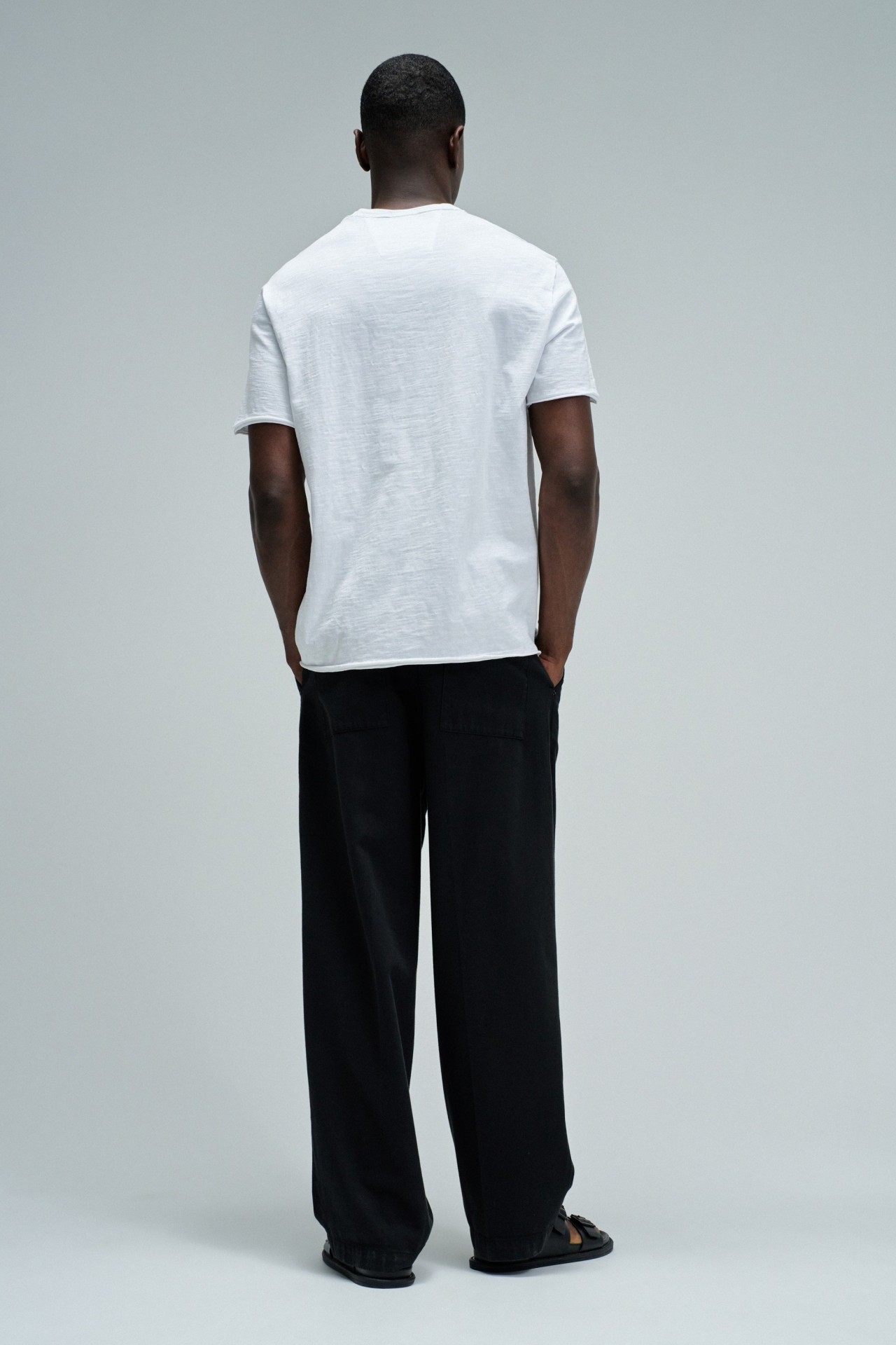 T-SHIRT WITH POCKET