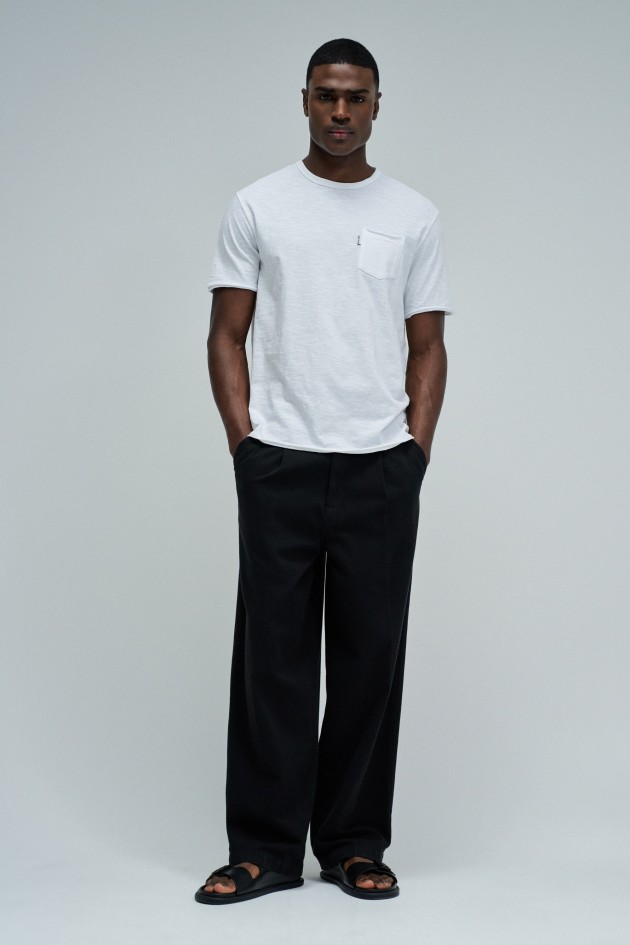 T-SHIRT CON BOLSILLO